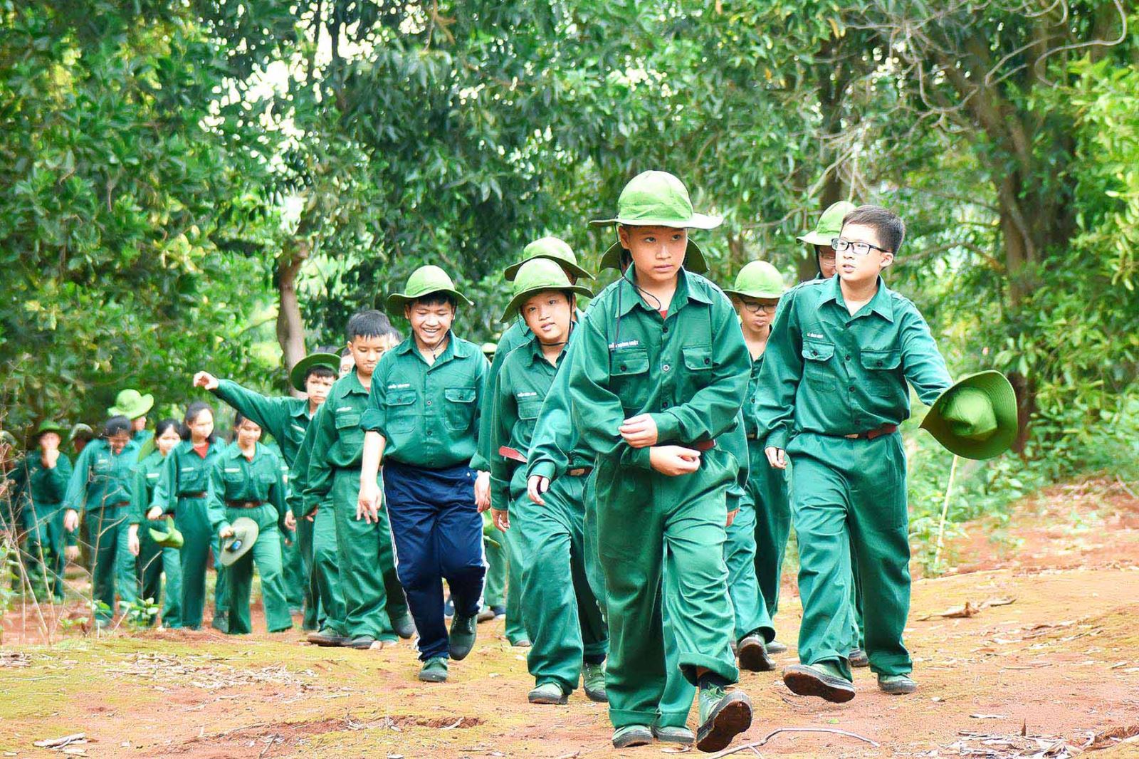 Trại hè quân đội