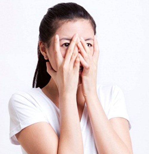 Bạn có sợ hãi khi nói tiếng anh so hai khi noi tieng anh.jpg