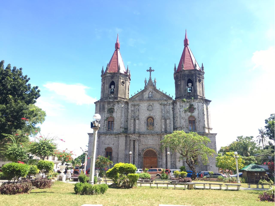Nhà thờ tại Bacolod Nhà thờ tại Bacolod