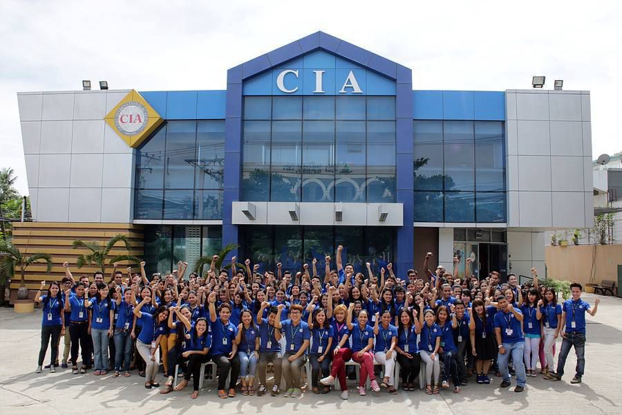 Các khóa học tại CIA – Trường nổi bật với chương trình luyện thi IELTS đảm bảo 6.0 cho người bắt đầu học.